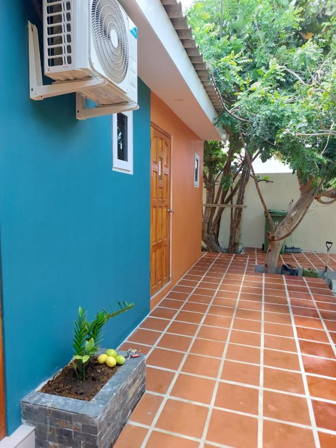 Curasita Colour Appartments & Resort - Adres Kaya Sucre Nst 282 Willemstad Room photo