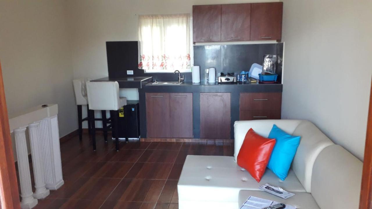 Curasita Colour Appartments & Resort - Adres Kaya Sucre Nst 282 Willemstad Room photo