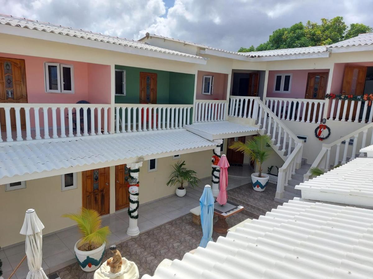Curasita Colour Appartments & Resort - Adres Kaya Sucre Nst 282 Willemstad Room photo